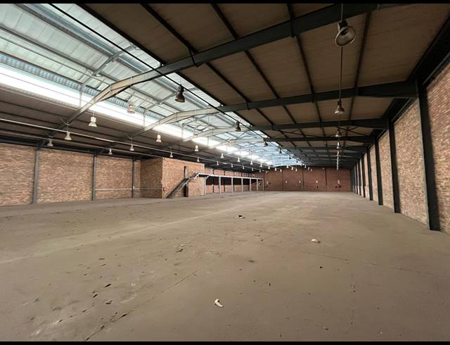 2,000M² WAREHOUSE TO LET IN BRAKPAN CENTRAL